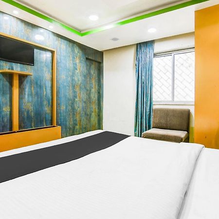 Super Hotel O Tagore Park Ruby Road 콜카타 외부 사진