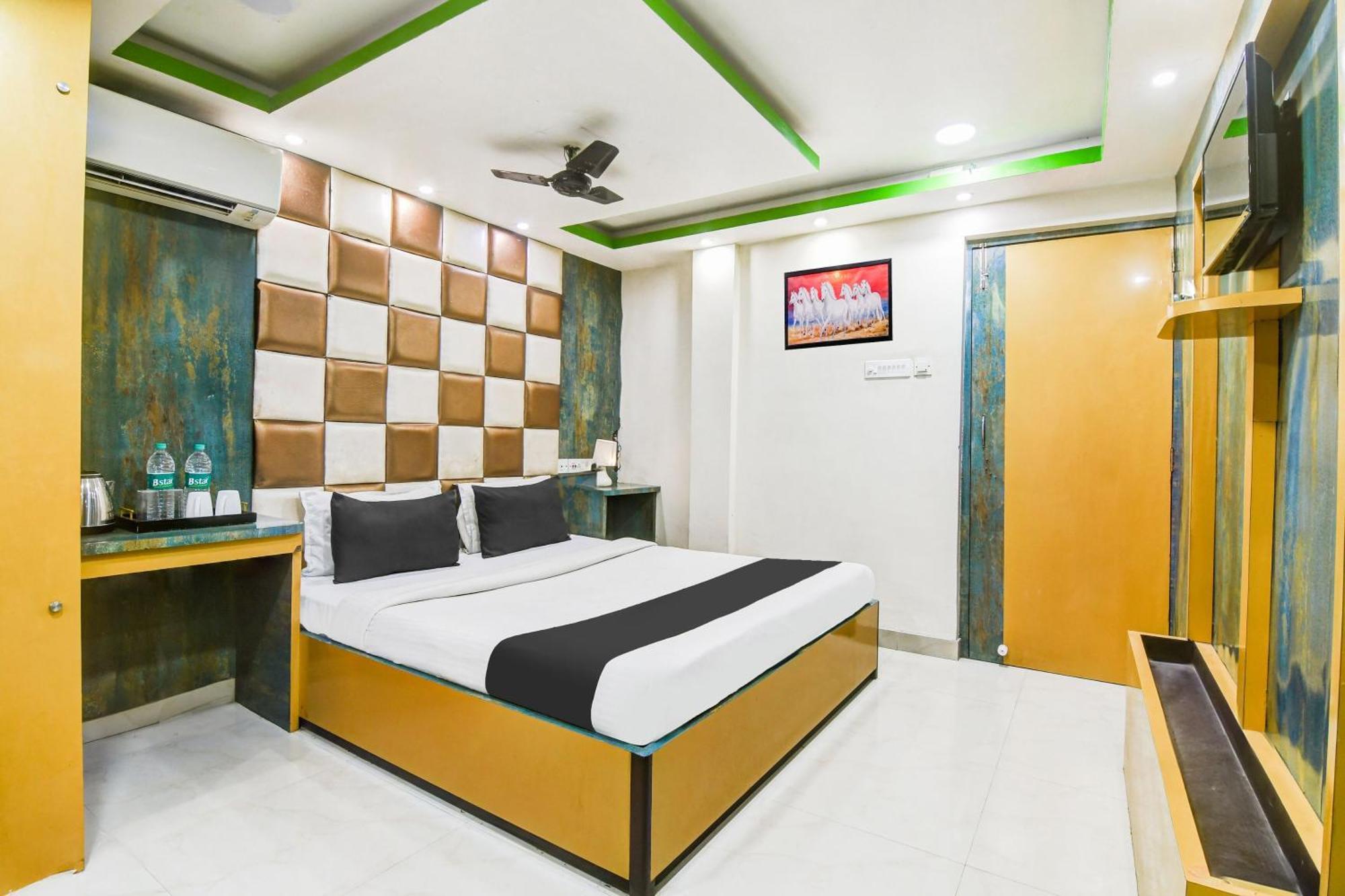 Super Hotel O Tagore Park Ruby Road 콜카타 외부 사진