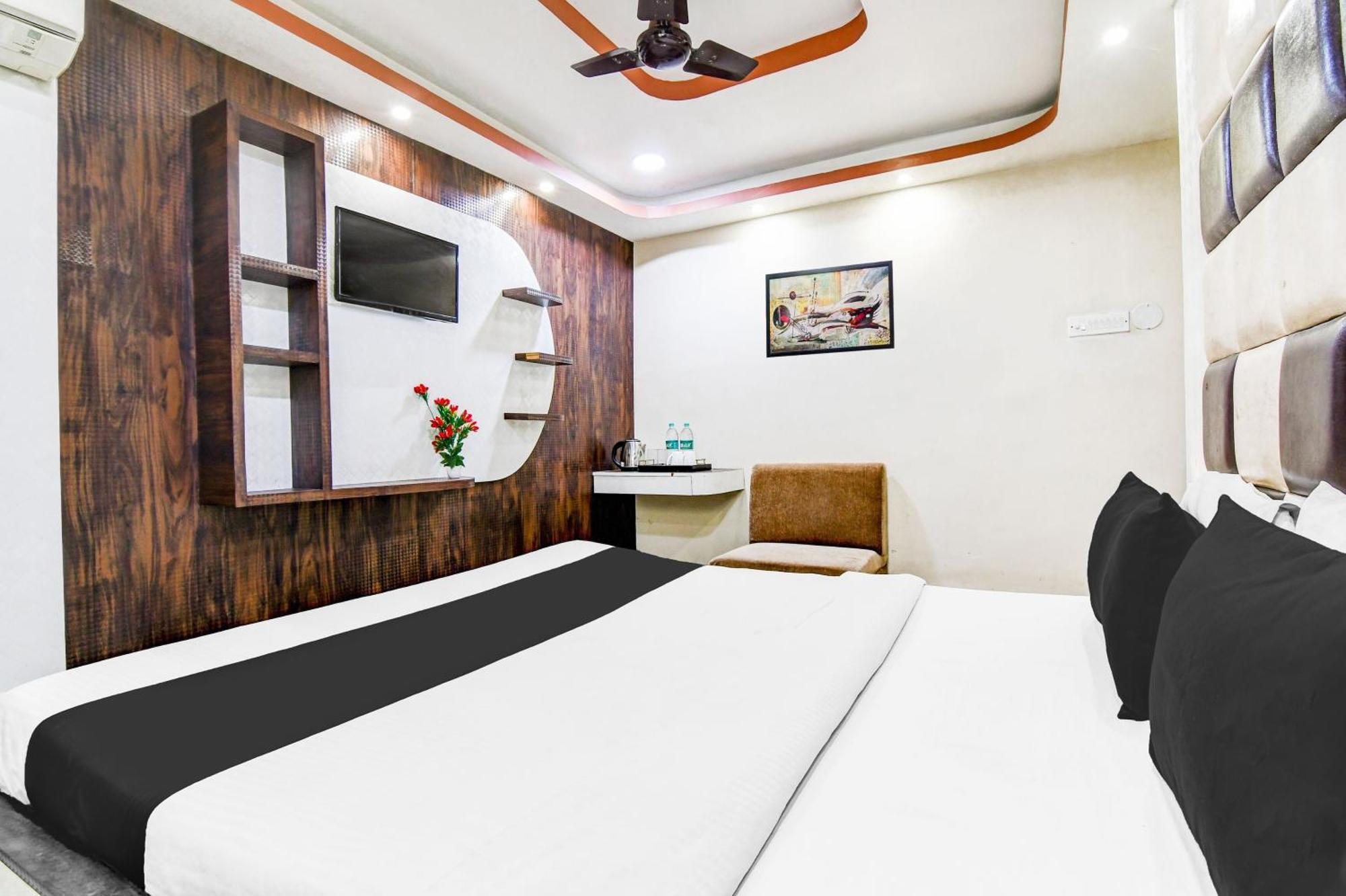 Super Hotel O Tagore Park Ruby Road 콜카타 외부 사진