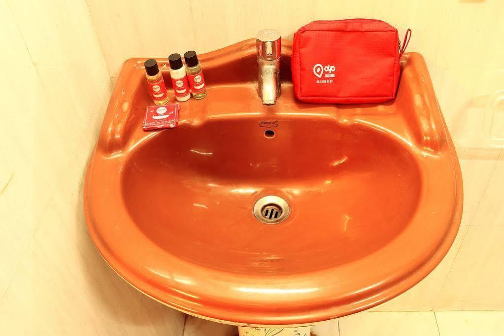 Super Hotel O Tagore Park Ruby Road 콜카타 외부 사진